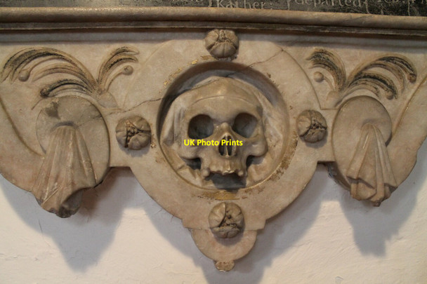 Photo 6"x4" Skull detail, Randes Memorial, St Vincent's Burton Burton-by-Lincoln c2012