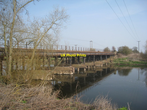 Photo 6"x4" Railway bridge over the Trent (Kelham branch) Newark-on-Trent c2012