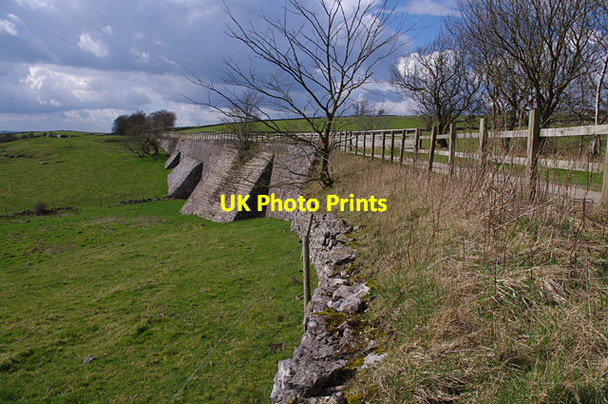 Photo 6"x4" Embankment, Hoe Grange Aldwark\/SK2257 c2012