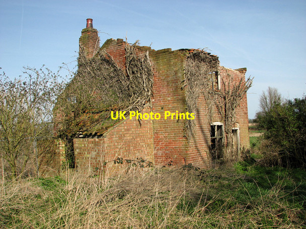 Photo 6"x4" Derelict cottage by Browns Hill Irstead Street c2012 P1