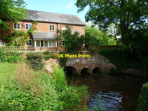 Photo 6"x4" Romsey - Former Fox Mill Romsey c2011