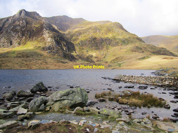 Photo 6"x4" Pinnacle Crag from Llyn Idwal Gwastadnant c2012
