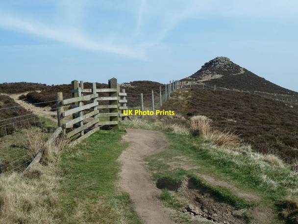 Photo 6"x4" Arriving at the crest of Win Hill Ashopton c2012