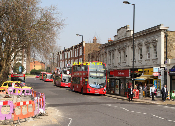 Photo 6"x4" The Broadway Ealing c2012