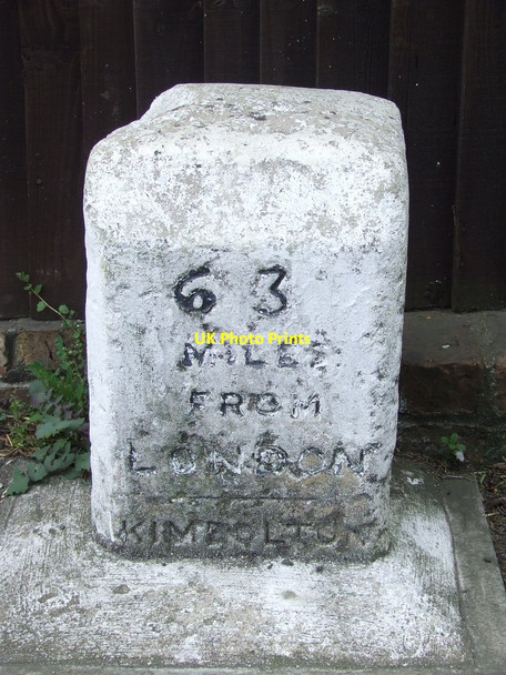 Photo 6"x4" Old Milepost Kimbolton\/TL0967 c2012