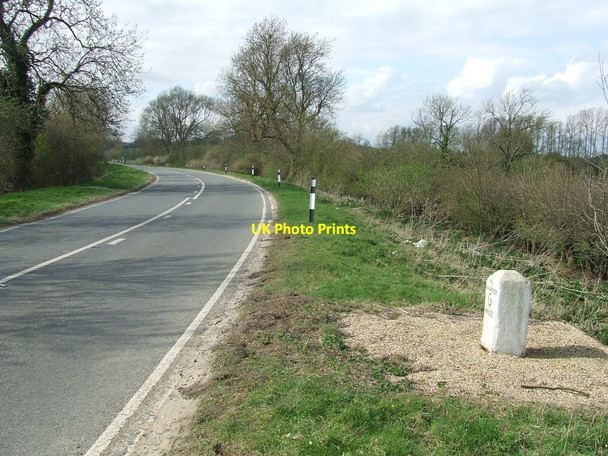 Photo 6"x4" To Thrapston 6 Molesworth c2012