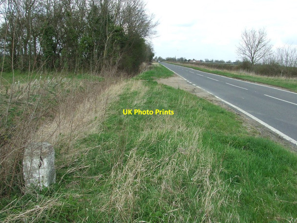 Photo 6"x4" 66 Miles From London Brook End\/TL0873 c2012