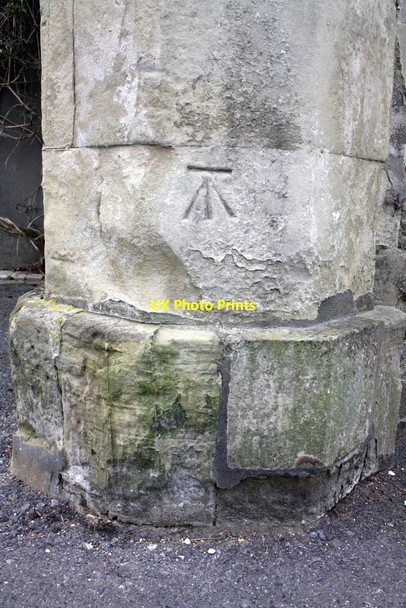 Photo 6"x4" Benchmark on North Canonry Salisbury c2012