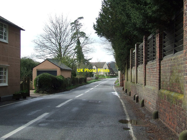 Photo 6"x4" Old Milestone Church End\/TL5841 c2012