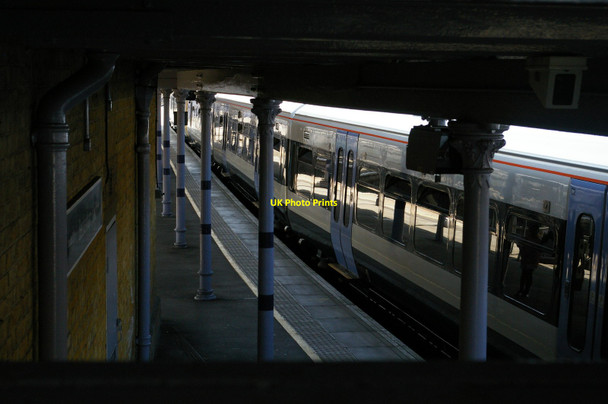 Photo 6"x4" Beckenham Junction station: platform 4 Beckenham c2012