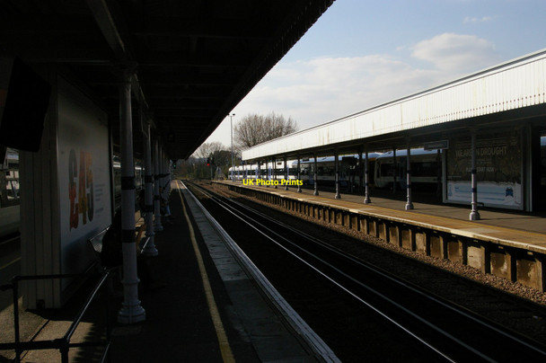 Photo 6"x4" Beckenham Junction station: main lines looking towards London Beckenham c2012