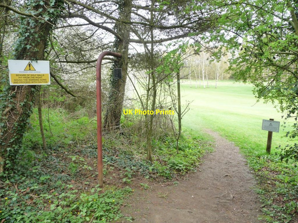 Photo 6"x4" Warning gong at Wetherby golf club Wetherby c2012
