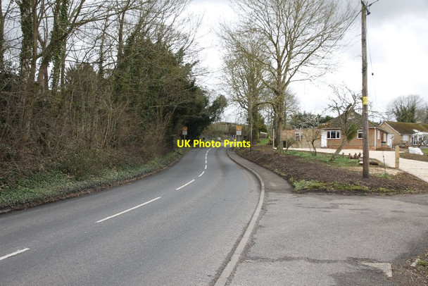 Photo 6"x4" Along the pavement Horsebridge\/SU3430 c2012
