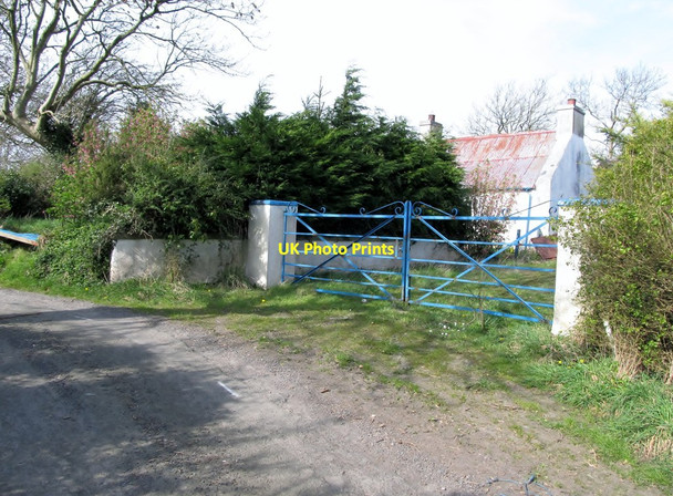 Photo 6"x4" Tin-roofed cottage on Ouley Hill Milltown\/J1436 c2012