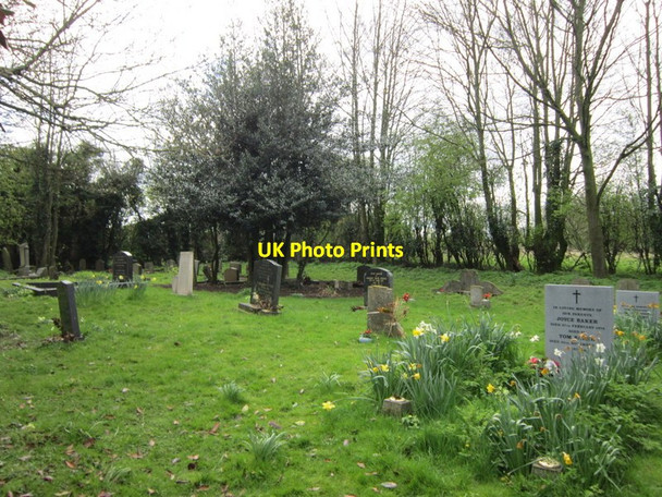 Photo 6"x4" The graveyard at St Helen's, Cumberworth Cumberworth c2012