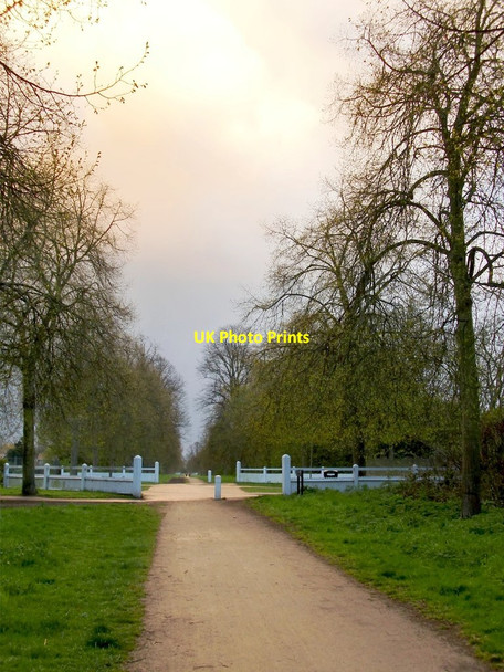 Photo 6"x4" Threatening evening sky over Ham Kingston Upon Thames c2012