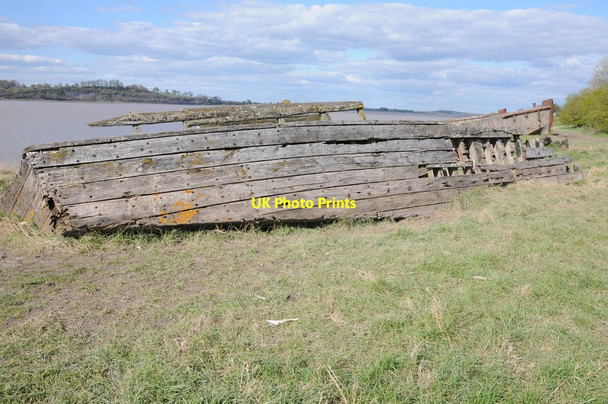 Photo 6"x4" Remains of the Severn Collier Hinton\/SO6803 c2012