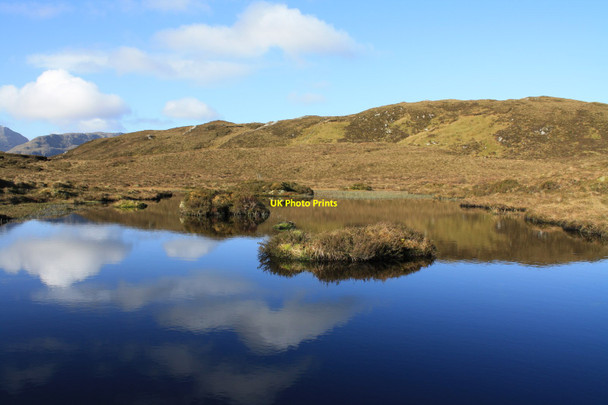 Photo 6"x4" Small lochan, Beinn a' Chaoinich Beinn a' Chaoinich c2012