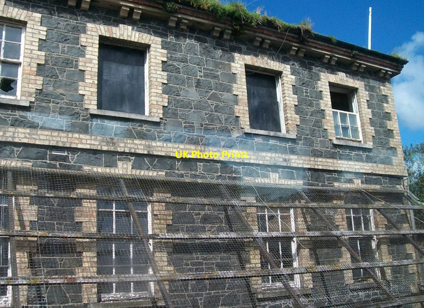 Photo 6"x4" Disused Police Station on the east side of the Bann Bridge Banbridge c2011
