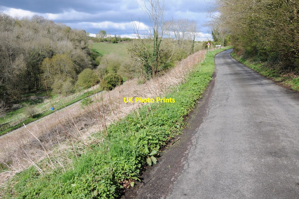 Photo 6"x4" Valley at Cherington Cherington\/ST9098 c2012