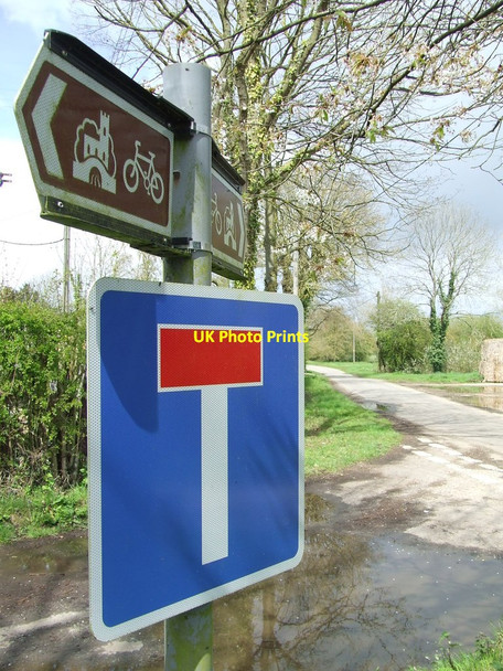 Photo 6"x4" Road Signs Blacksmith's Green c2012