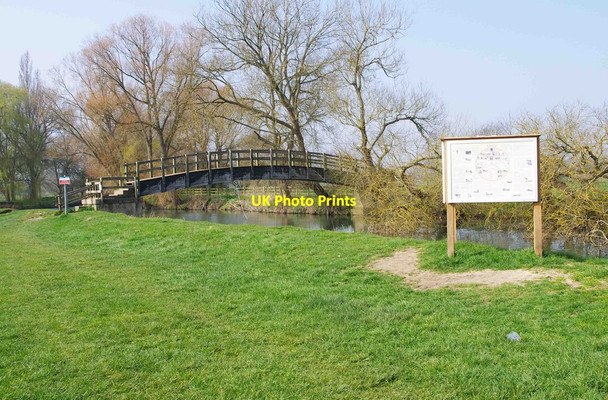 Photo 6"x4" Footbridge over the River Thames, near Inglesham Lechlade on Thames c2012