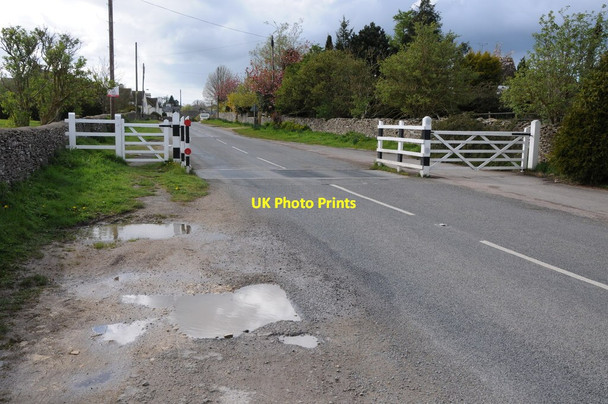 Photo 6"x4" Cattle grid at Minchinhampton Bubblewell c2012