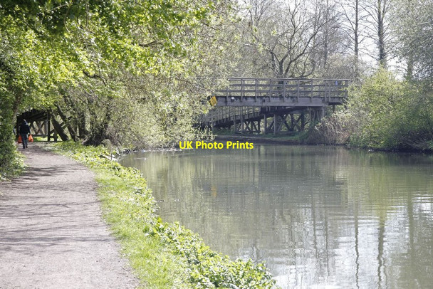 Photo 6"x4" Footbridge in the distance Newbury\/SU4767 c2012