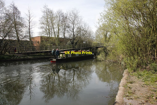 Photo 6"x4" Going through the bridge Newbury\/SU4767 c2012