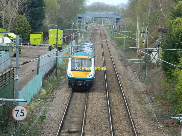 Photo 6"x4" Train leaves Cambridge Cambridge\/TL4658 c2012