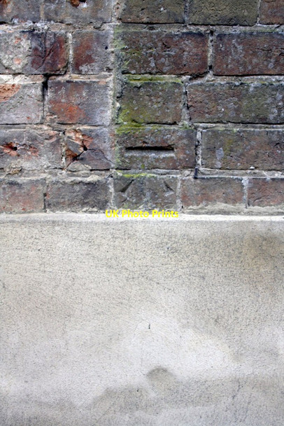 Photo 6"x4" Benchmark on #78 Mill Street Wantage c2012