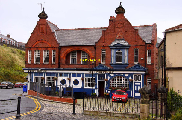 Photo 6"x4" The Porthole in North Shields Meadow Well c2011