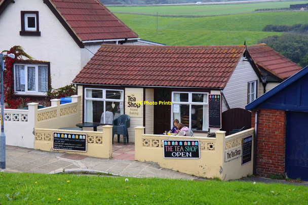 Photo 6"x4" The Tea Shop on Staithes Lane Staithes c2011