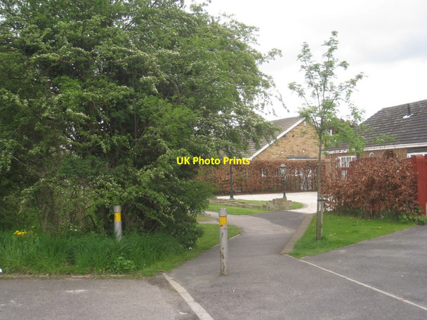 Photo 6"x4" The two Carr Lanes Goole c2012