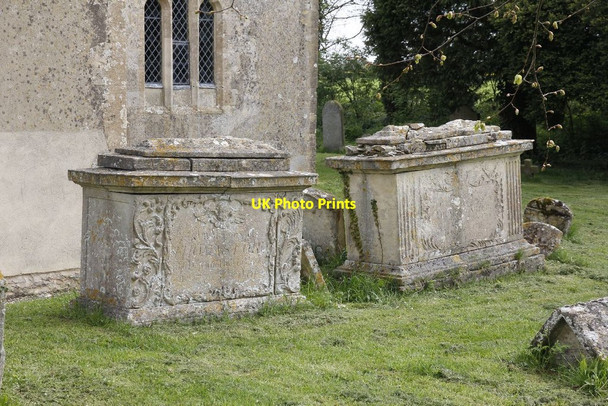 Photo 6"x4" Leaning tombs Kelmscot c2012