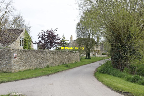 Photo 6"x4" Wall near Manor Farm Kelmscot c2012