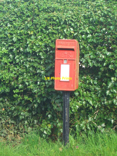Photo 6"x4" Post Box Littleworth\/TQ1920 c2012