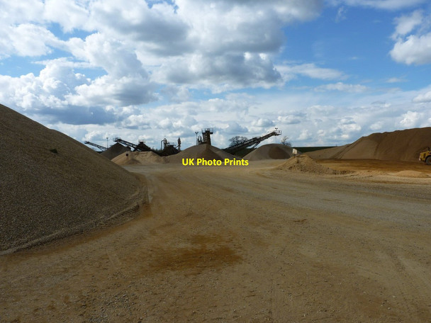 Photo 6"x4" 20mm and sand stockpiles at Broom Quarry Biggleswade c2012