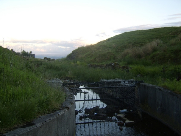 Photo 6"x4" Fence over Jaw Burn Duntocher c2008