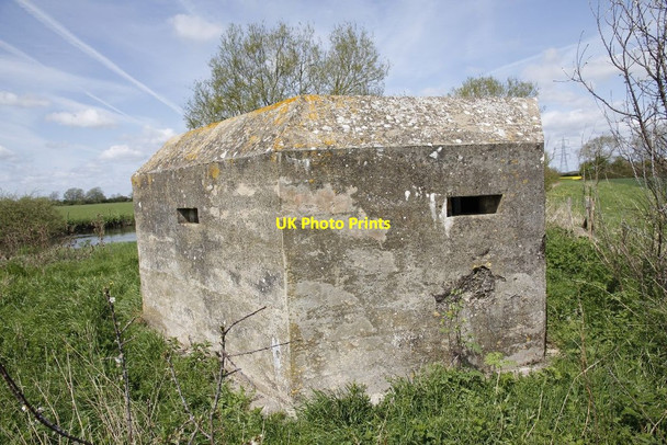 Photo 6"x4" Side on view Radcot c2012