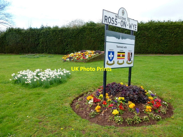 Photo 6"x4" Ross-on-Wye town sign Ross-on-Wye c2012