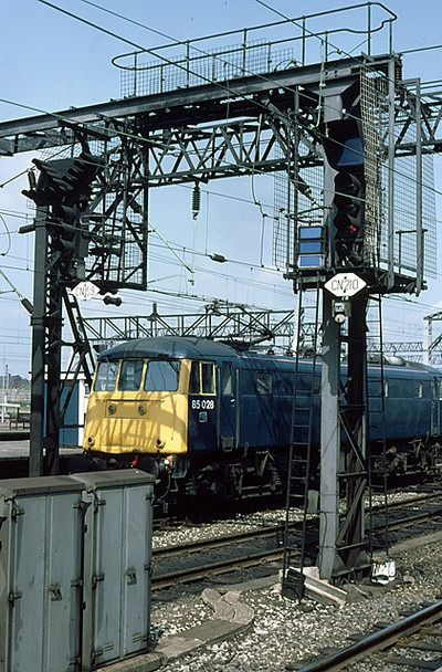 Photo 6"x4" Signals at Crewe Crewe c1982