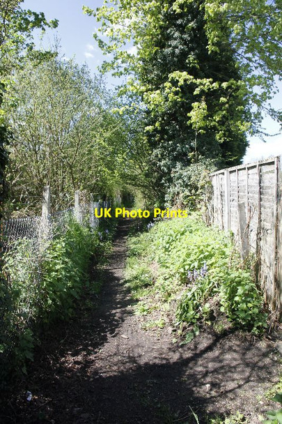 Photo 6"x4" Footpath by the railway Chilworth\/TQ0247 c2012