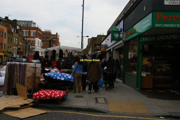 Photo 6"x4" Market, Bethnal Green Road, E2 Bethnal Green c2012