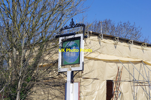 Photo 6"x4" North Warnborough - The Sign Of The Swan North Warnborough c2012