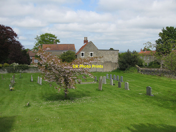 Photo 6"x4" Churchyard, St Michael and All Angels Barton-le-Street c2012