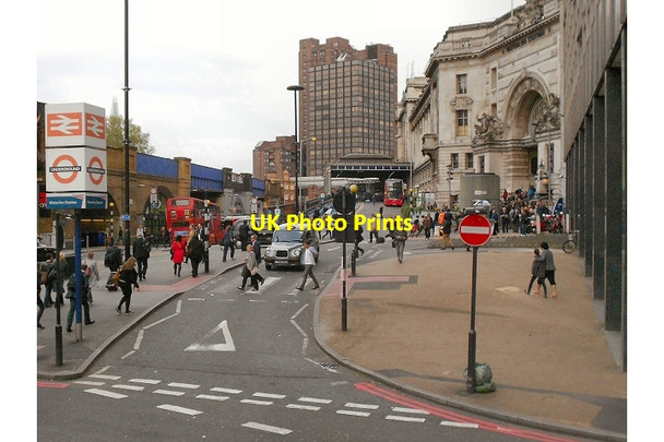 Photo 6"x4" London Waterloo Station Approach London c2012