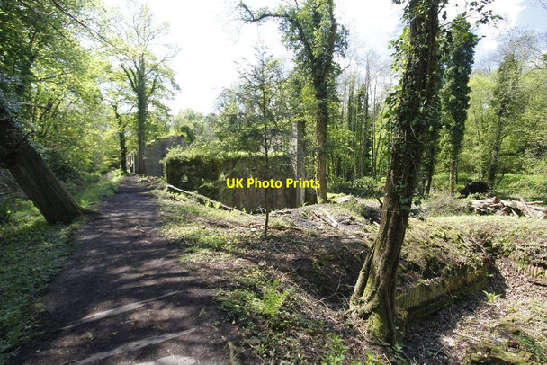 Photo 6"x4" Back to the buildings Chilworth\/TQ0247 c2012