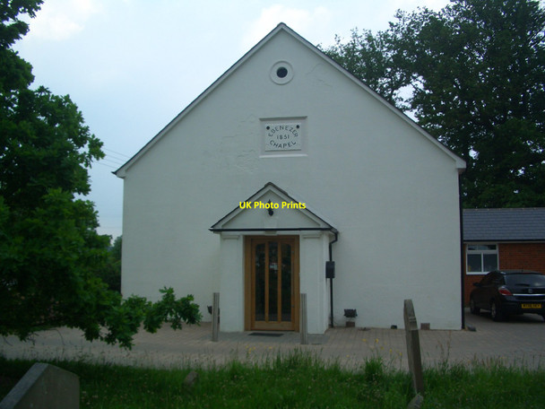 Photo 6"x4" Ebenezer Chapel 1851 on Chapel Road Smallfield\/TQ3143 c2012
