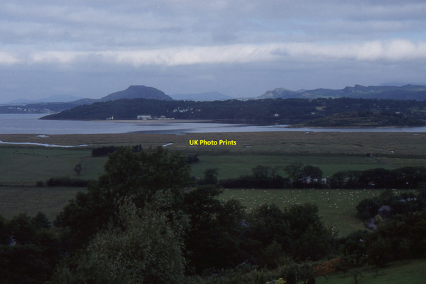 Photo 6"x4" Talsarnau: view westwards to Traeth Bach Bryn Bwbach c1996